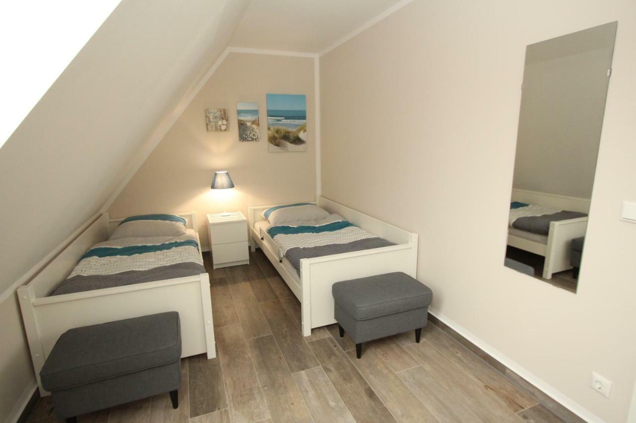 Familienfreundliches Ferienhaus In Kroepelin Bagian luar foto