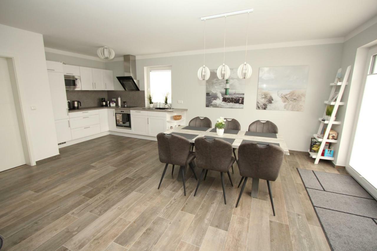 Familienfreundliches Ferienhaus In Kroepelin Bagian luar foto